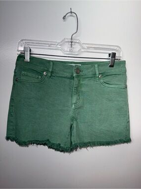 Green Denim Frayed Hem Women's Shorts
